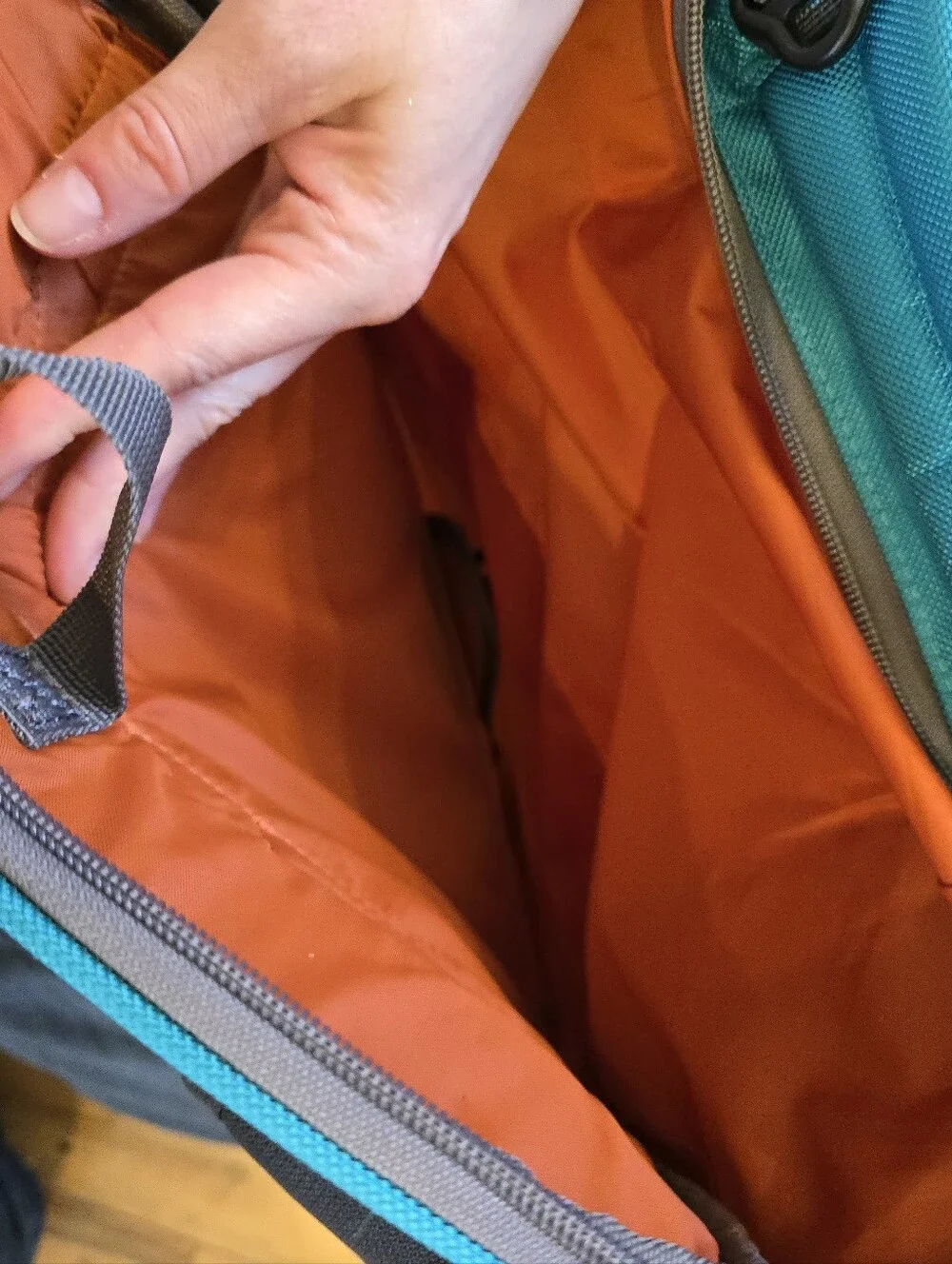 Ebags Convertible Backpack Duffel Suitcase - Picture 7 of 11